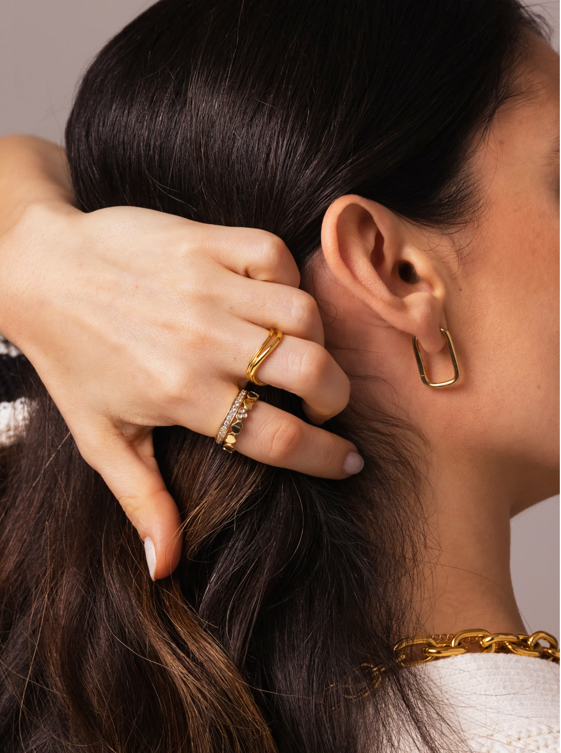Brincos One Squared Elegance - Image 3